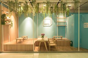 Boxtel at Suvarnabhumi Airport