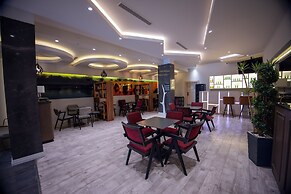 Hilly Hotel
