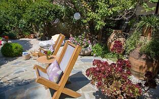 Evangelos Apartments