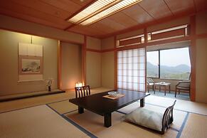 Kagaribi No Yu Ryokusuitei