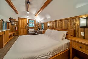 Halcyon Hot Springs Resort