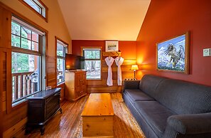 Halcyon Hot Springs Resort