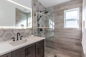 Halcyon Hot Springs Resort