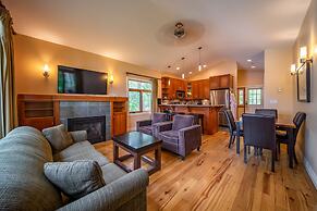 Halcyon Hot Springs Resort