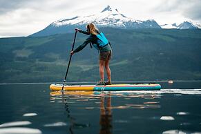 Halcyon Hot Springs Resort