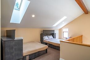 Halcyon Hot Springs Resort