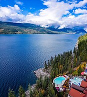 Halcyon Hot Springs Resort