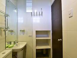 Anahaw Apartments Whitebeach