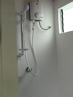 Roger's Place Gay Guesthouse - Caters to Gay Men