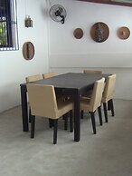 Roger's Place Gay Guesthouse - Caters to Gay Men