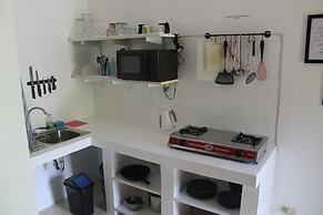 Roger's Place Gay Guesthouse - Caters to Gay Men