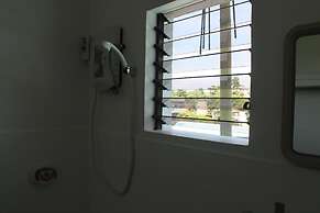 Roger's Place Gay Guesthouse - Caters to Gay Men