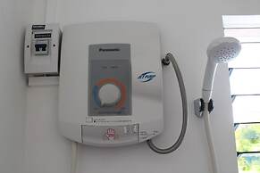 Roger's Place Gay Guesthouse - Caters to Gay Men