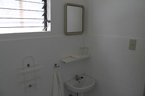 Roger's Place Gay Guesthouse - Caters to Gay Men