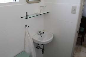 Roger's Place Gay Guesthouse - Caters to Gay Men