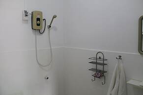 Roger's Place Gay Guesthouse - Caters to Gay Men