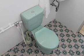 Roger's Place Gay Guesthouse - Caters to Gay Men