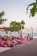 PinkCoco Gili Trawangan - Constant Surprises- for Cool Adults Only