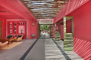 PinkCoco Gili Trawangan - Constant Surprises- for Cool Adults Only