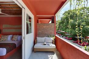 PinkCoco Gili Trawangan - Constant Surprises- for Cool Adults Only