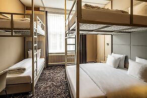 The Alfred Hotel