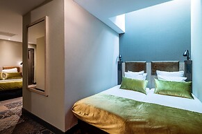 The Alfred Hotel