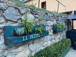 La Petite Boheme