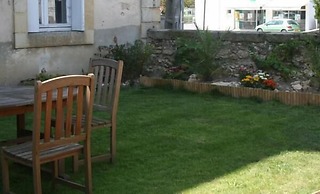 Le Voltaire Chambres et Table d'Hotes
