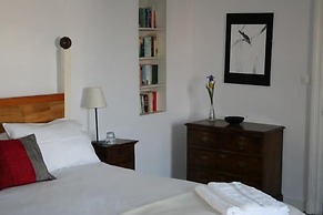 Le Voltaire Chambres et Table d'Hotes