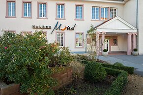 Hotel Halber Mond
