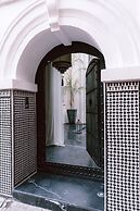 Riad K
