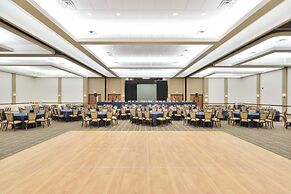 The Lismore Eau Claire - a DoubleTree by Hilton