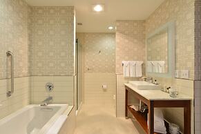 The Lismore Eau Claire - a DoubleTree by Hilton