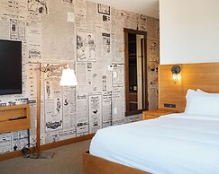 The Lismore Eau Claire - a DoubleTree by Hilton