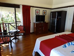 Anda White Beach Resort