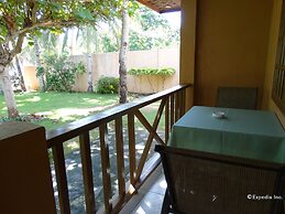 Anda White Beach Resort