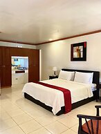 Anda White Beach Resort