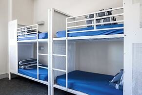 Wake Up! Sydney - Hostel
