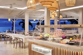 Coral Azur Beach Resort