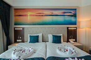 The Lumos Deluxe Resort Hotel - All Inclusive