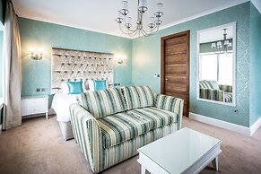 The Nottinghamshire Hotel and Golf Club