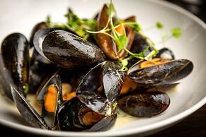 The Nottinghamshire Hotel and Golf Club