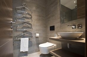 The Nottinghamshire Hotel and Golf Club