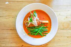 Ox Hotel Bar & Grill