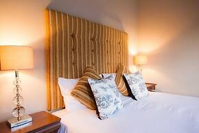 Ox Hotel Bar & Grill