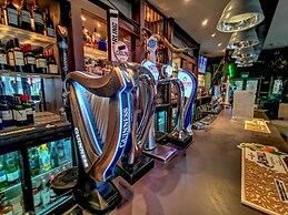 Ox Hotel Bar & Grill