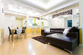 Avant Apartments At The Fort