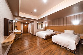 Fish Hotel - Pingtung