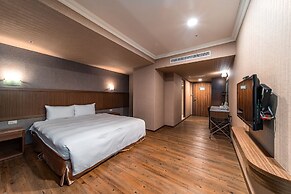 Fish Hotel - Pingtung