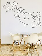 Follow the Sun Boutique Hostel - Pool, Breakfast & Sea Views